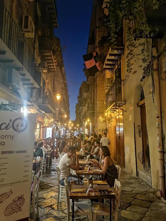 A Due Passi Appartament Hotell Palermo Eksteriør bilde
